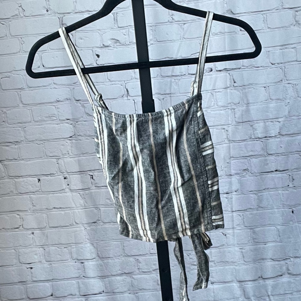 BP. Linen Blend Cropped Tie Back Striped Tank Top Size Small